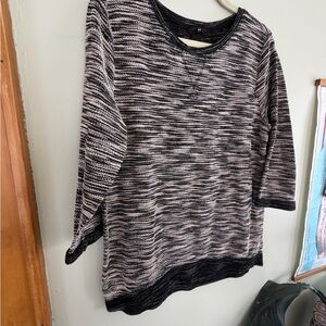 Women's Black and White Sweater